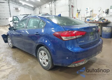 2018 Kia Forte Lx z USA, uszkodzony, nr VIN 3KPFK4A72JE198774